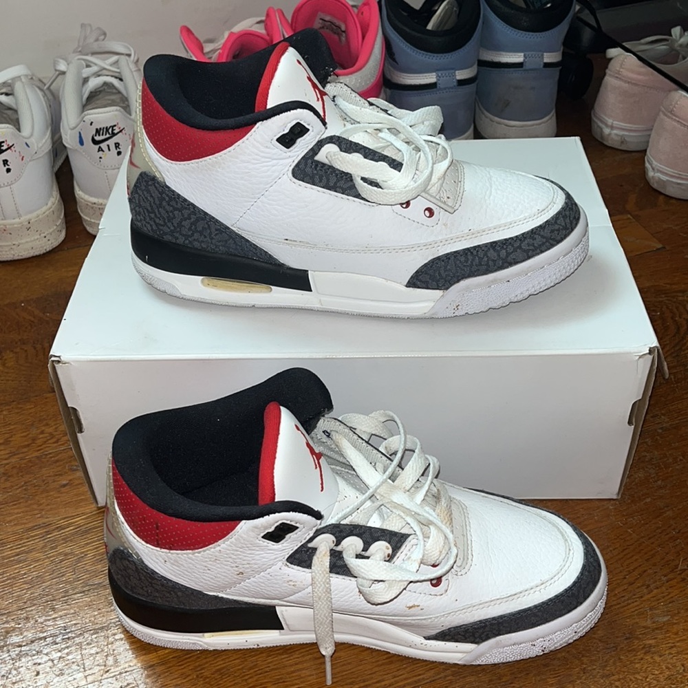 ๐ WHITE CEMENT 3โs ๐ SIZE 5.5Y - Picture 2 of 8